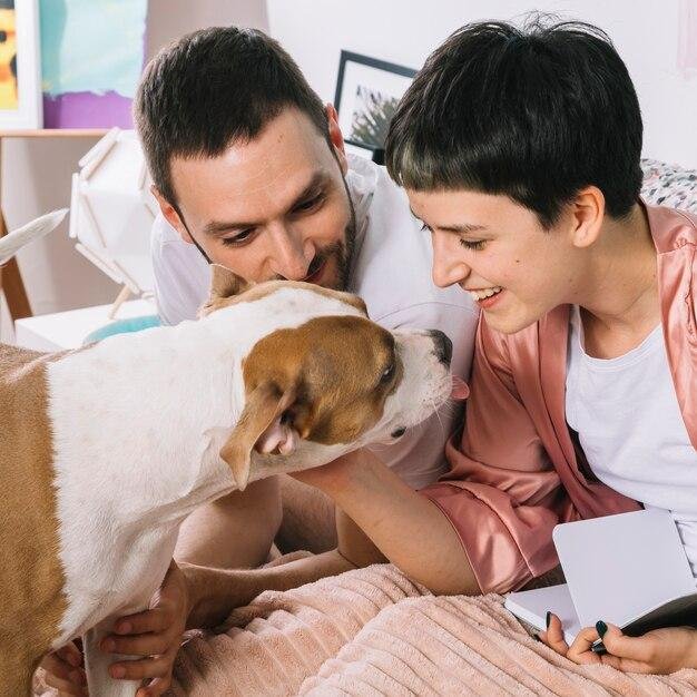 dicas para integrar um pet adotado à família