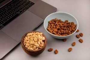 Como escolher uma ração para furões: Dicas essenciais para pets
